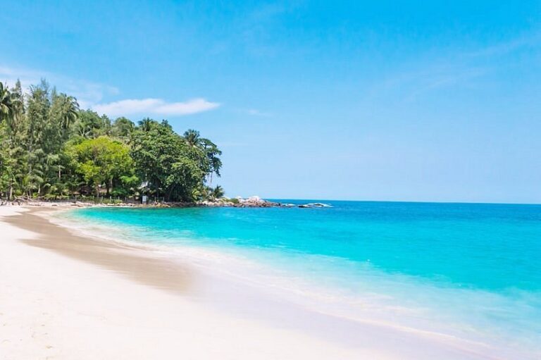 Bentota beach
